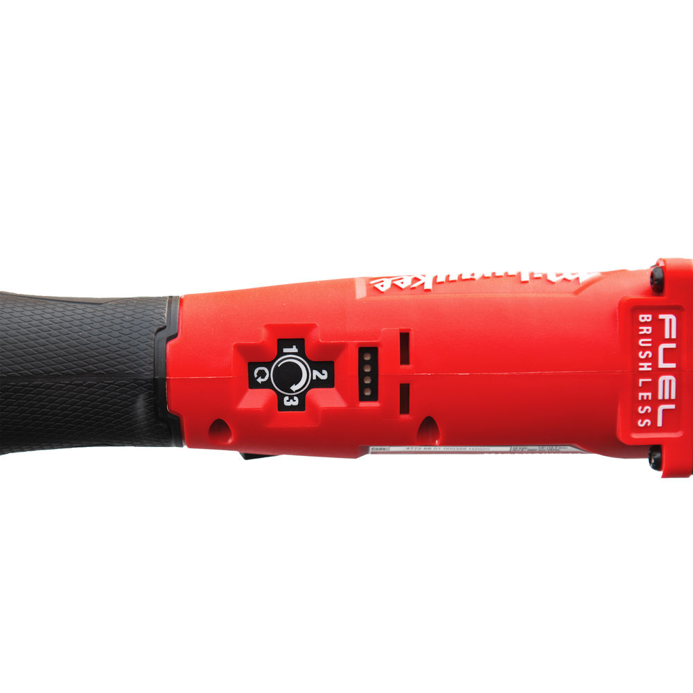 Pravoúhlý rázový utahovák Milwaukee M12 Fuel 3/8 - detail