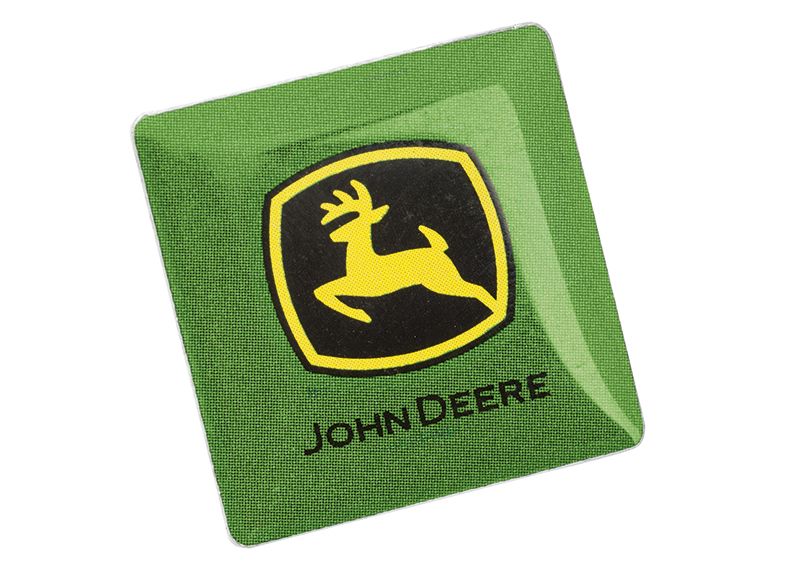 Sada odznaků John Deere - detail odznaku s motivem John Deere
