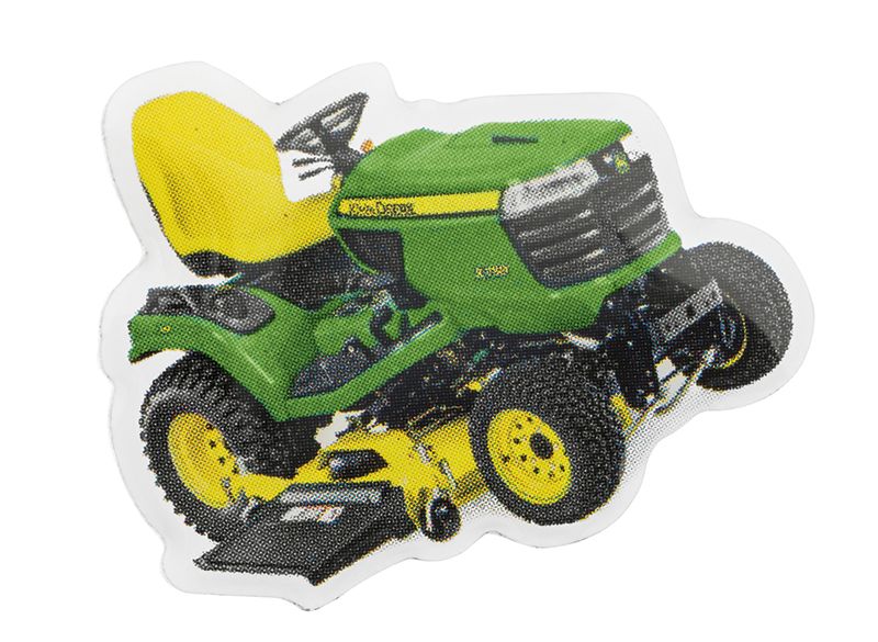 Sada odznaků John Deere - detail odznaku s motivem zahradní traktor