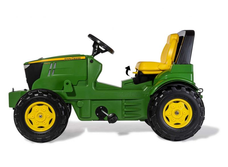 Šlapací traktor Rollyfarmtrac John Deere 7310R - pohled z boku