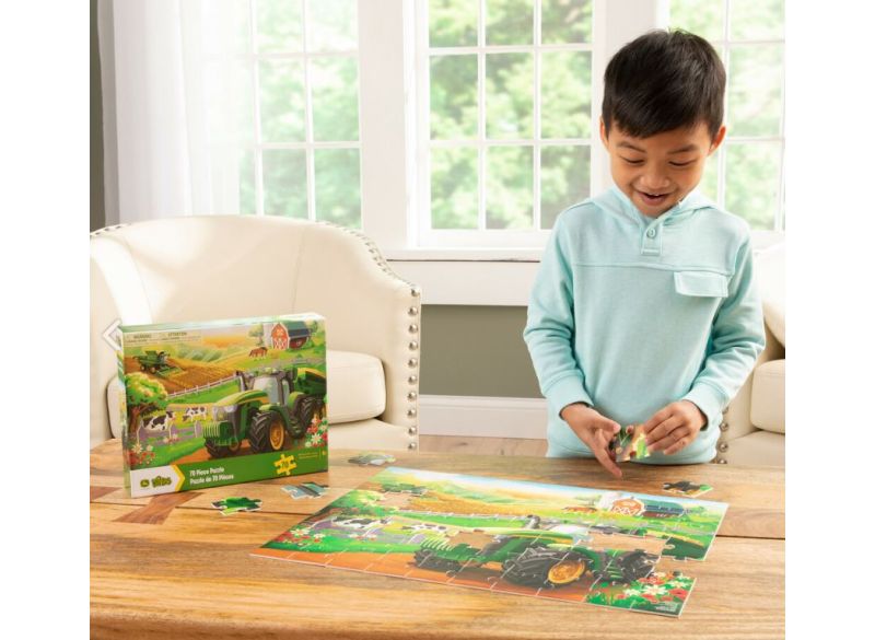 Puzzle John Deere pro nejmenší, 70 dílků - puzzle při hře