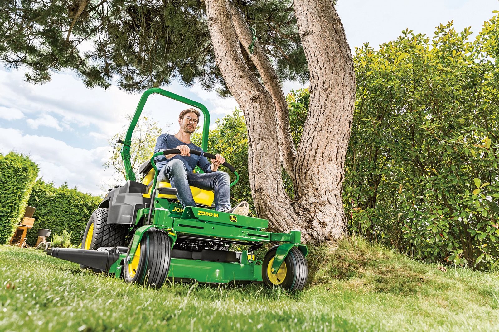 Žací stroj John Deere Z530M ZTRAK - sečení je zábava